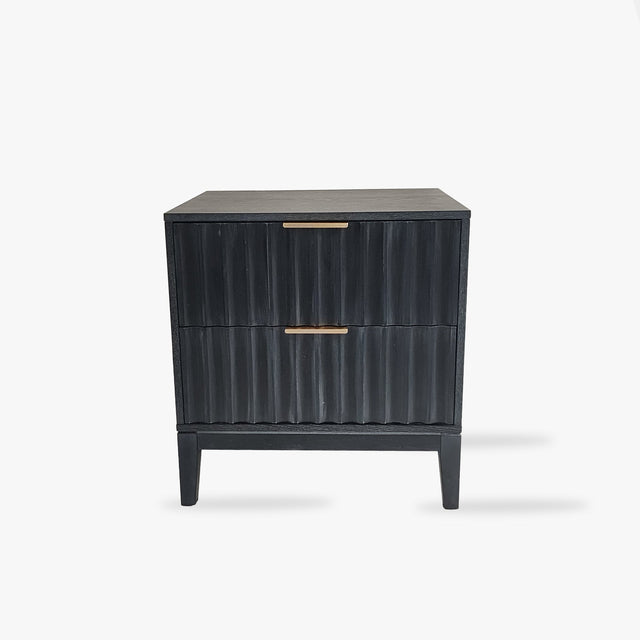 Maczine Scalloped End Table - Niles Brothers